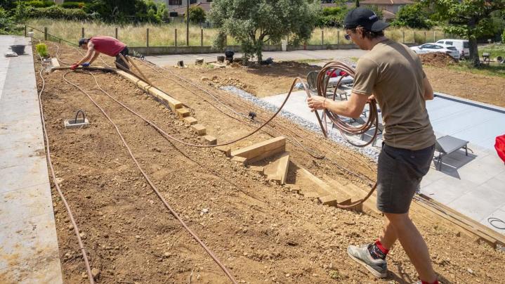 Simplifiez l’entretien de votre jardin à Lyon avec un système d’arrosage automatique.